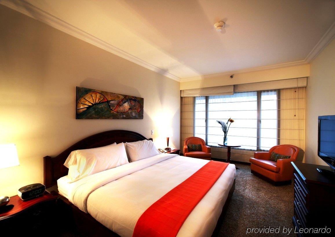 Nh Cali Royal Hotel Quarto foto